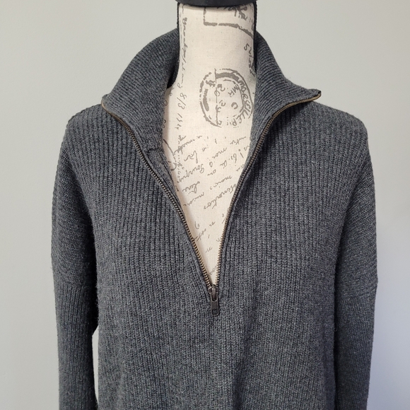 Madewell highneck gray sweater with 1/3 zippered front in XL - Picture 7 of 14